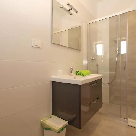 House Surida 1678 * Pula