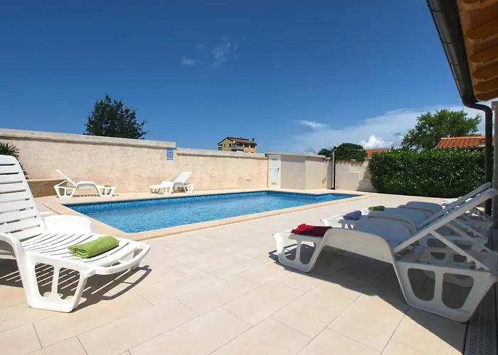 House Surida 1678 * Póla