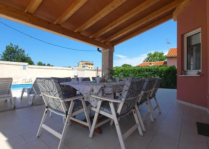 House Surida 1678 Holiday home Pula