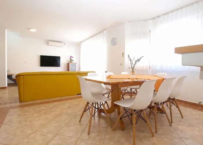 House Surida 1678 Holiday home Pula