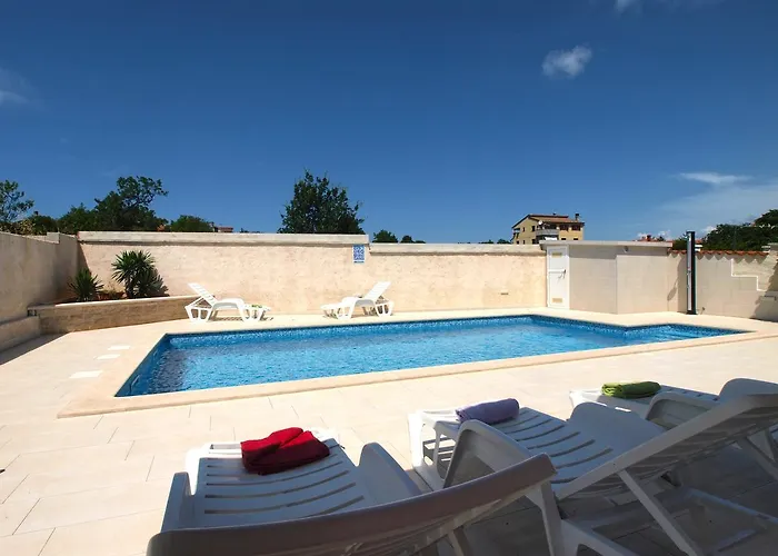 House Surida 1678 * Pula