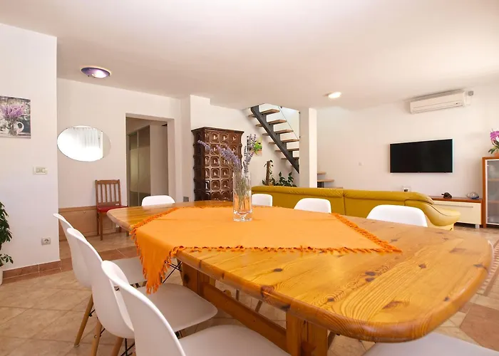 Holiday home House Surida 1678