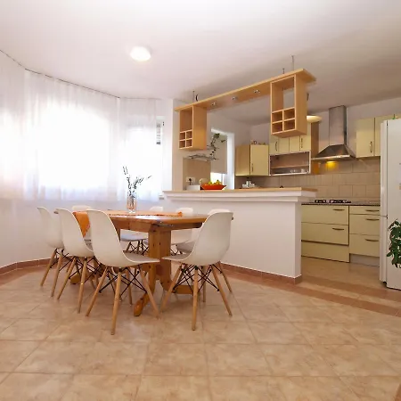 House Surida 1678 Prázdninový dům *