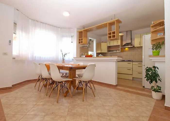 House Surida 1678 Holiday home *